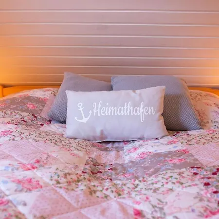 Strandhaus-nr-9-og-links Διαμέρισμα Dahme (Schleswig-Holstein)